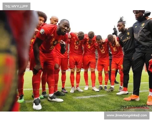 曼联签下卢卡库的幕后故事与转会交易中的复杂考量