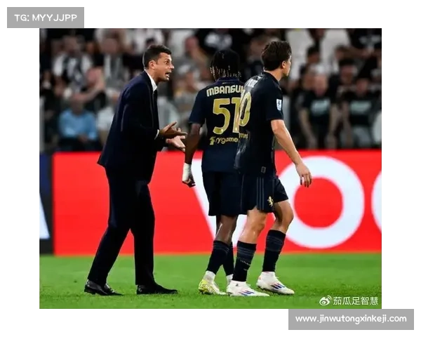 尤文图斯崛起之路：深度剖析挑战与机遇如何塑造其辉煌历史